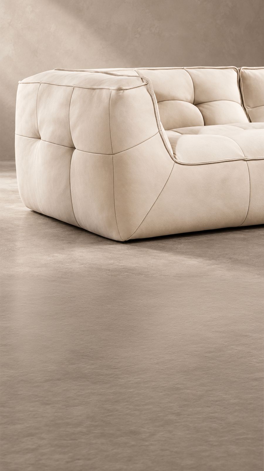 Sillón acolchado claro